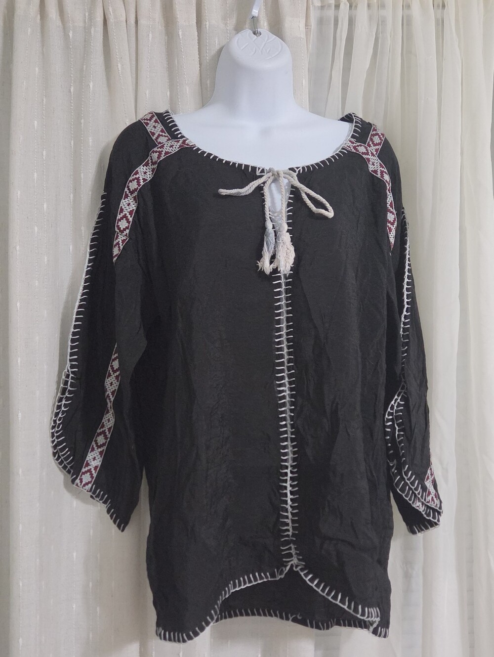 Freeway Embroidered Black Tunic Size Medium